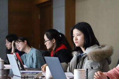 緣法而行，知行合一 法學(xué)院實踐團參訪重慶一中院側(cè)記